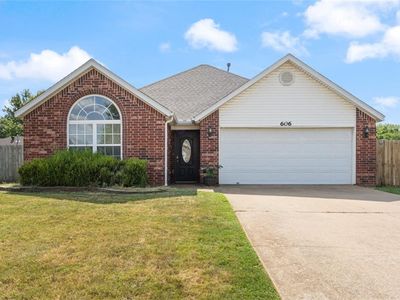 Property at 606 Emerald St, Lowell, AR