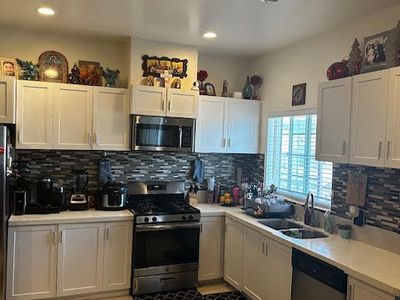 1755 Heywood St #203