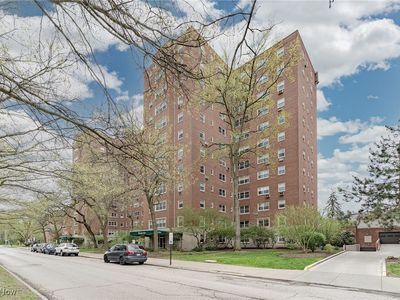 13800 Shaker Blvd APT 702