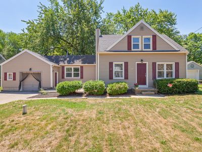 1055 Loren Rd