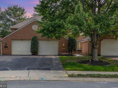 180 Summitville Ct