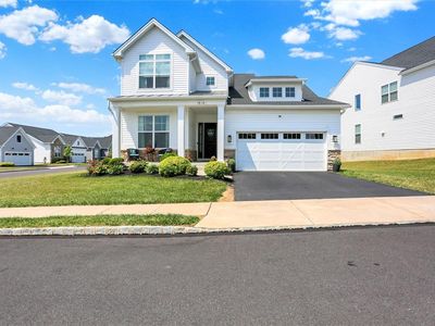1814 Stang Dr