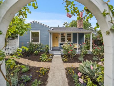 318 Oak Ave
