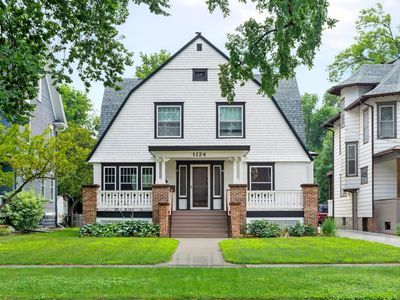 1124 5th Ave S
