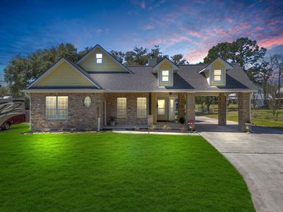 647 Old Plantersville Rd
