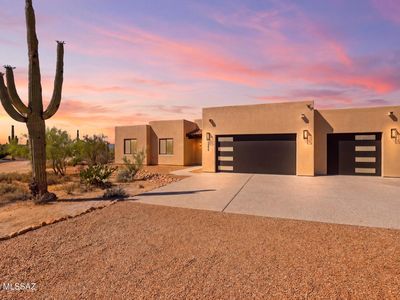 5659 W Desert Falcon Ln