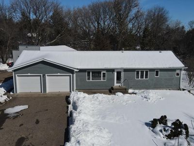 1337 Omaha Ave N