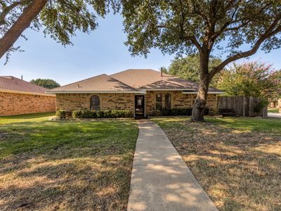 841 Broadmoor Dr