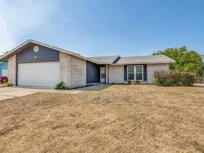 Property at 502 Brian Dr, Grand Prairie, TX