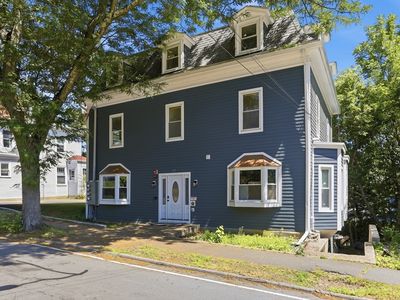 47 Newtonville Ave Floor 3