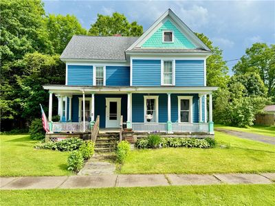 8 Follett St