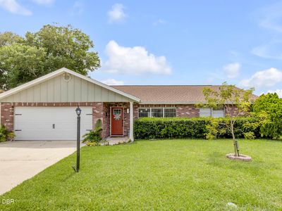 2952 Carriage Dr