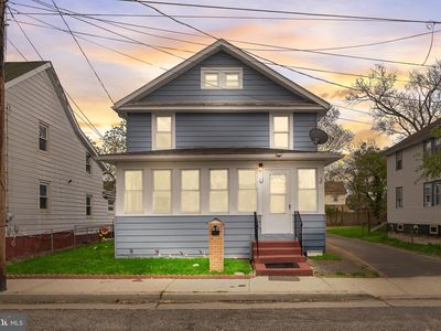 28 E Adams St