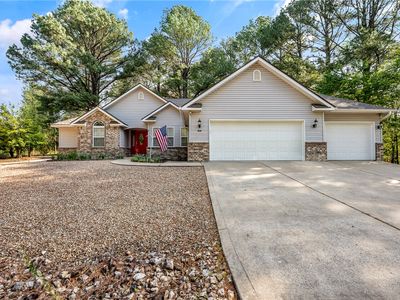 1 Kincardine Ln