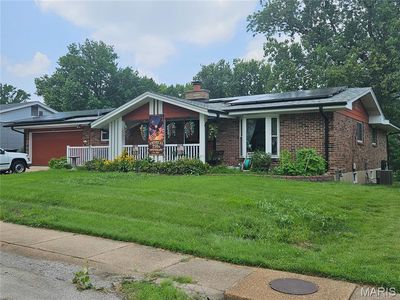 8039 Amherst Ave
