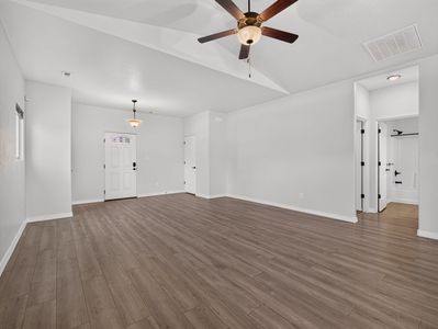 587 Ravenna Ct