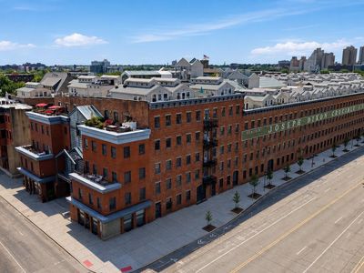 357 Varick St APT 327B