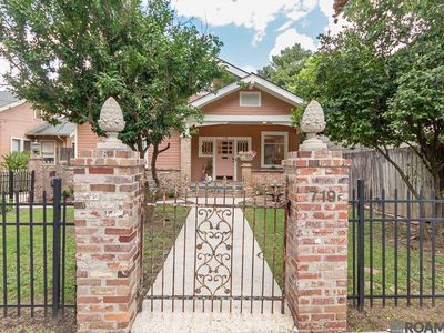 719 Bungalow Ln