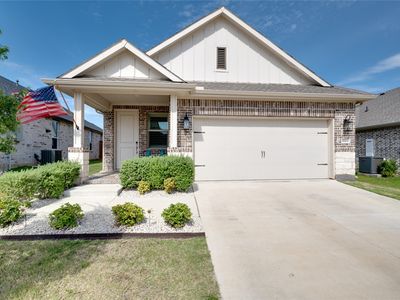 3703 Cloverleaf Ln