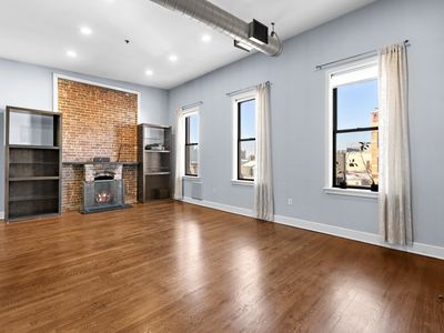 321 Washington St #Penthouse 4