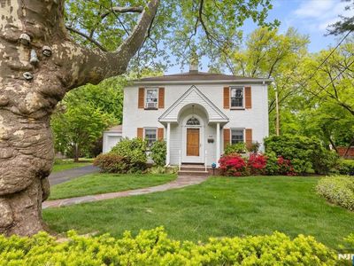 Property at 302 Howard Ave, Fair Lawn, NJ