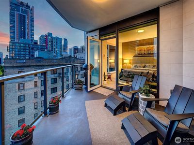 1920 4th Avenue #902