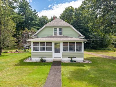123 Metacomet St
