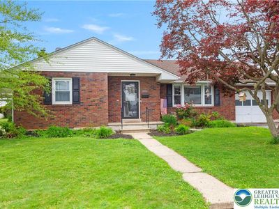 1822 Elmwood Dr