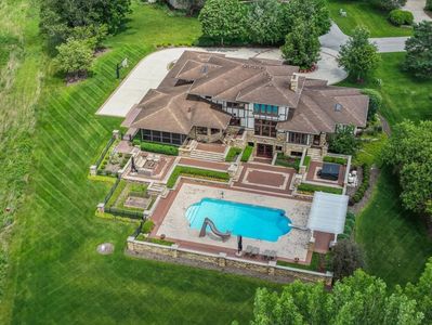 39W973 Crosscreek Ln