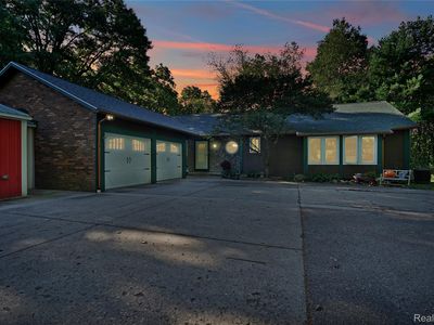 3738 Winterwood Dr