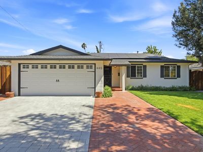 445 Colfax Dr