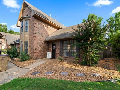6724 Millers Pond Cir