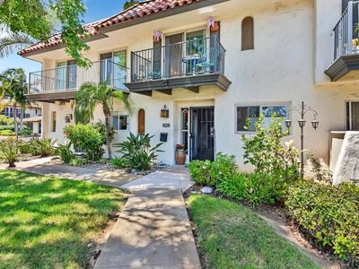 3232 Loma Riviera Dr