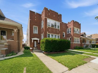 5137 W Oakdale Ave