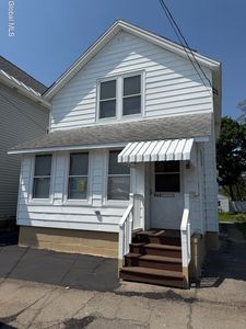 822 Sargent Place