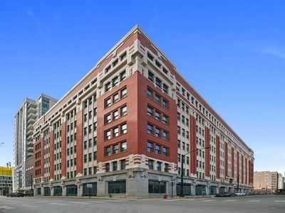 732 S Financial Pl APT 713