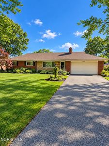 Property at 3638 Coronada Dr, Toledo, OH