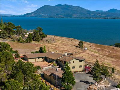 425 Lake Vis