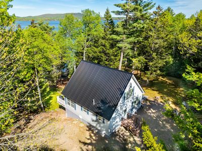 1590 River Road