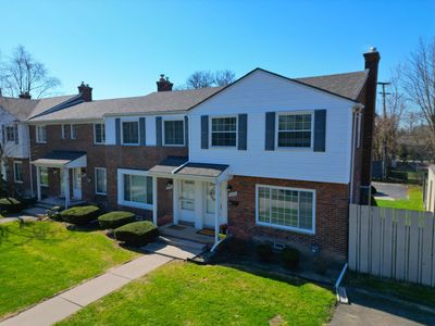 23300 Edsel Ford Ct #25