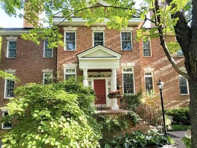 2026 Mayfair McLean Ct