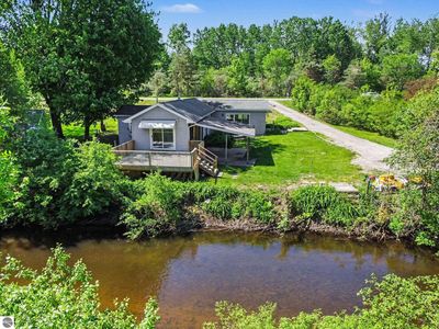 2457 E Ludington Dr