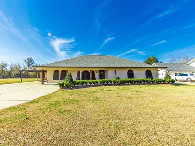 3912 Benton Dr