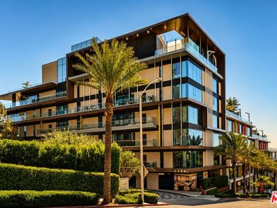 8420 W Sunset Blvd Unit 107