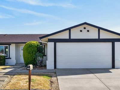 2121 Sugartree Dr