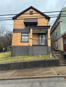212 Fairview Ave