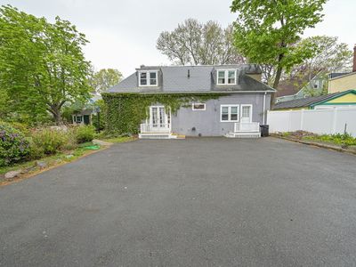 54-54R Nahant St