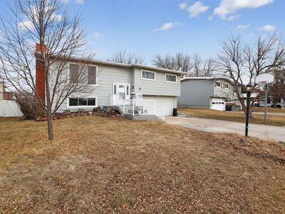 3001 Carmel Dr