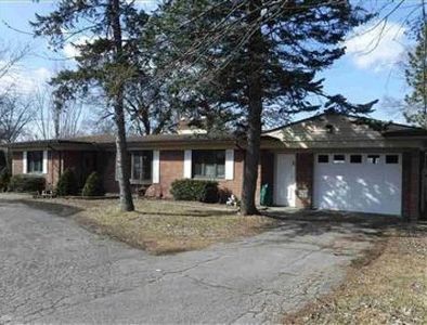 Property at 34575 Moravian Dr, Sterling Heights, MI