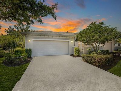 2410 Kensington Greens Dr #5
